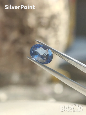 Сапфир син 1.39 карата с швейцарски сертификат 