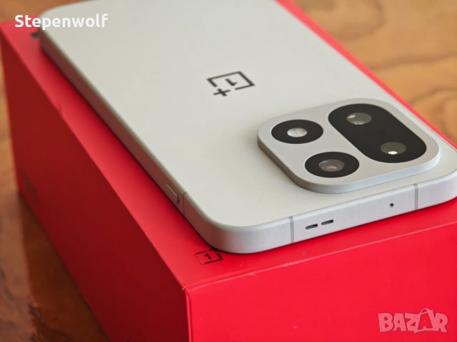  Нов OnePlus 15 16/256 - 6.78" 165Hz; 7300mAh 120w; 3x50mpx;IP68, снимка 6 - Други - 53845286