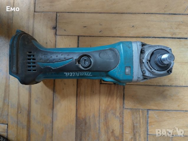 Акумулаторен ъглошлайф Makita DGA452 - 18V, оригинален, снимка 3 - Други инструменти - 46181387