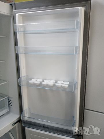 Иноксов комбиниран хладилник с фризер Бош Bosch no frost  2 години гаранция!, снимка 11 - Хладилници - 45154733