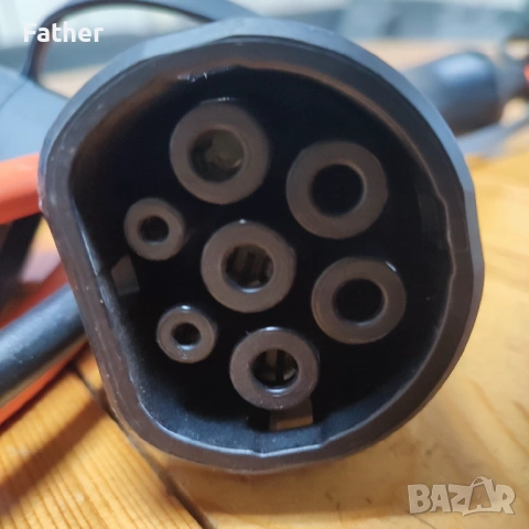 Зарядно за ел. автомобил BMW, снимка 4 - Аксесоари и консумативи - 54261997