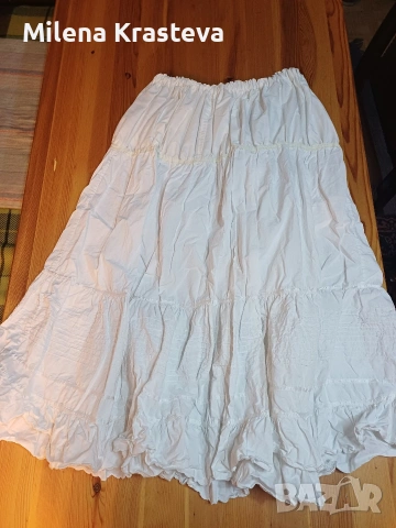 Бяла подплата за пола/рокля