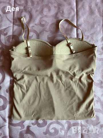 Топ с подплънки , снимка 2 - Корсети, бюстиета, топове - 51452981