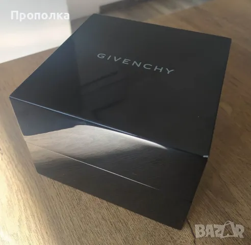 Оригинална кутия за часовник Givenchy , снимка 5 - Други - 47060745