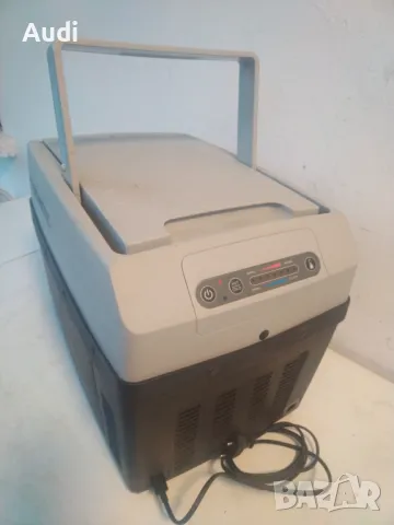 Термоелектрическа кутия Dometic-Waeco TropiCool TCX 14, 14 л, 12/24V DC/230V AC, 6.41 кг, Сива