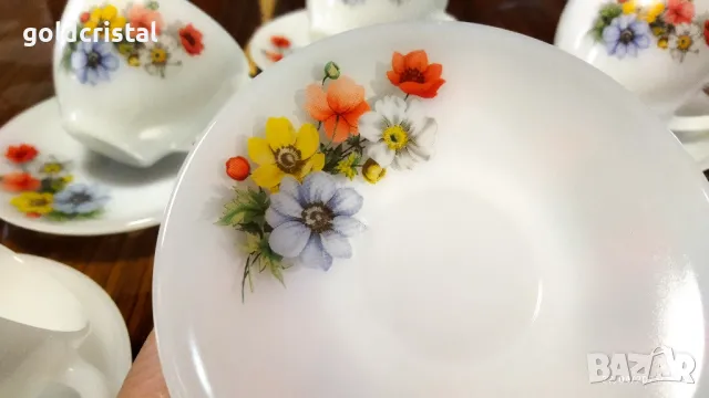френски аркопал чаши за чай , снимка 9 - Антикварни и старинни предмети - 50096229
