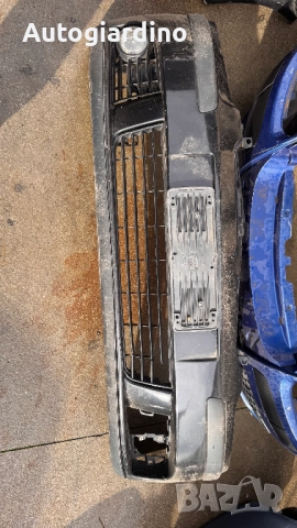 Предна Броня за VW Golf 5 2006, снимка 2 - Части - 52297173