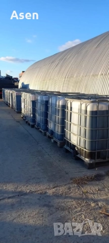 Бидони 1 тон съдове за меласа цистерни за вода 1000 литра ibc , снимка 2 - Напояване - 52869719