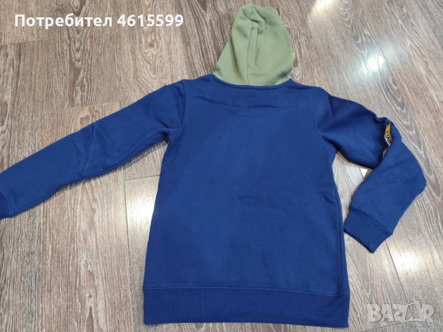 суичър Levis, снимка 9 - Детски анцузи и суичери - 53579993