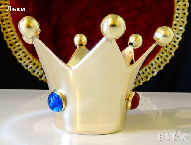 Бронзов свещник корона с камъни. , снимка 1 - Антикварни и старинни предмети - 46427008