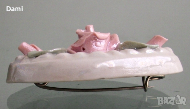 Порцеланова брошка, снимка 3 - Други - 52945595