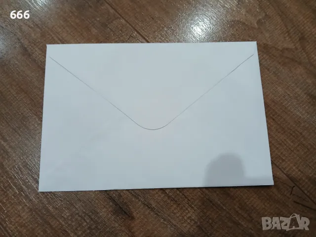 Бели Пликове - 15.5см / 10.5см