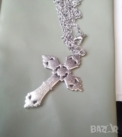 Кръстче със синджир, снимка 3 - Колиета, медальони, синджири - 53240766