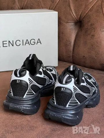 дамски маратонки balenciaga , снимка 2 - Маратонки - 46915439