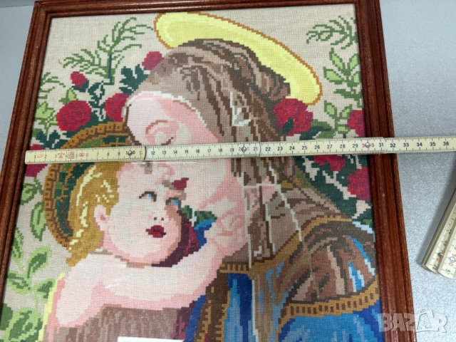 Ушит Гоблен "Мадоната с младенеца", снимка 9 - Гоблени - 54086819