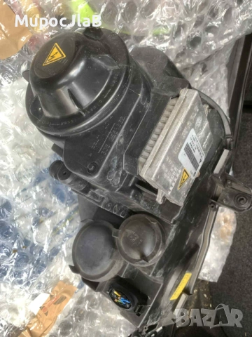 Фарове GTI за голф 5 фабричен ксенон (запалка), снимка 3 - Части - 53669104