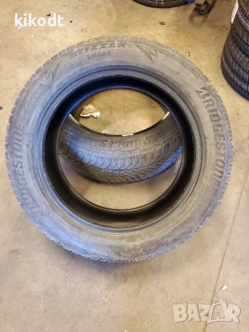 Продавам 2 бр. Зимни гуми 255x50 R19in Bridgestone Blizzak LM005