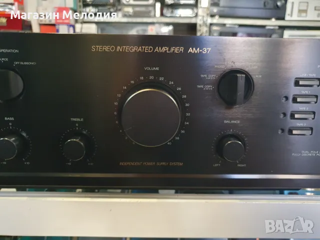 Усилвател AKAI AM-37 Две по 90 вата на 4 ома. В отлично техническо и визуално състояние., снимка 4 - Ресийвъри, усилватели, смесителни пултове - 48846631