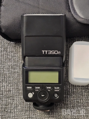 Продавам Компактна светкавица Godox TT350F за Fujifilm, перфектна, без забележки, снимка 2 - Светкавици, студийно осветление - 52641664