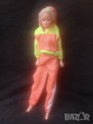 Кукла Барби / Barbie в спортен екип, снимка 3 - Кукли - 45403734