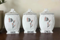 Порцеланови буркани за съхранение на подправки от времето на Царска България, произведени от Епиаг, снимка 1 - Антикварни и старинни предмети - 44988699