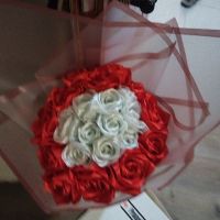 Букети от вечни сатенени рози., снимка 4 - Изкуствени цветя - 45116323