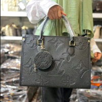 Дамски Чанти Louis Vuitton , снимка 1 - Чанти - 45071241