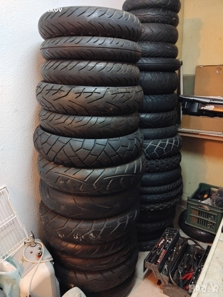 Гуми за мотори, снимка 1
