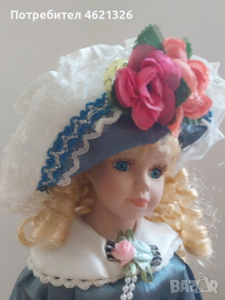 Винтидж немска порцеланова кукла в празнична рокля като ново, снимка 1