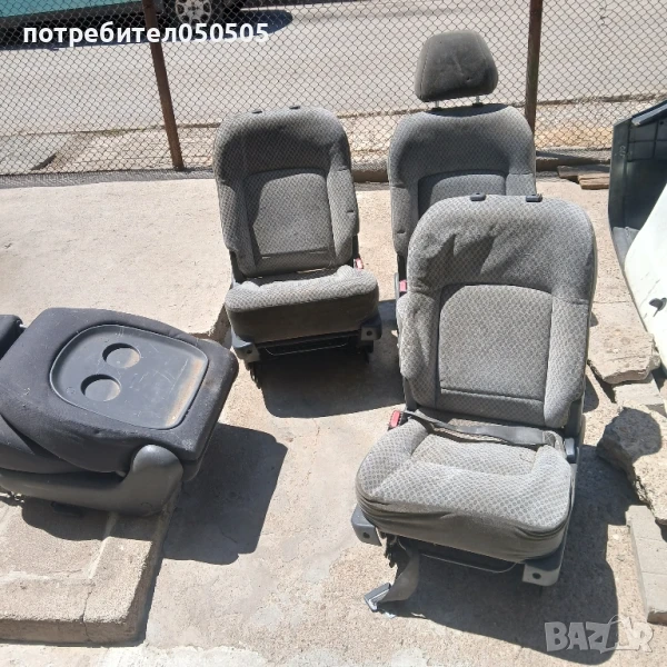 Седалки от Хюндаи Траджеб 2004г/2000 Tdi, снимка 1