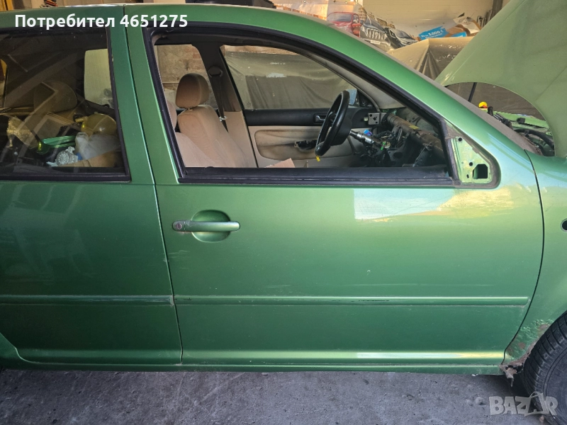 Предна дясна врата за Фолксваген Голф 4, снимка 1