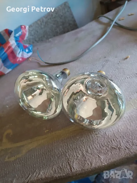 Две кварцови крушки, снимка 1