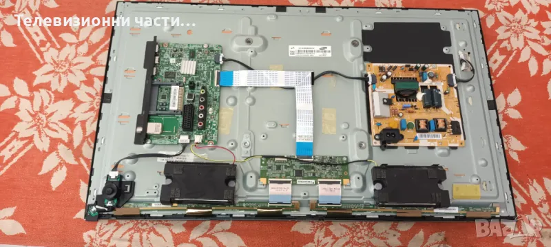 Samsung T32E310EW със счупен екран CY-GJ032BGEV1H HV320FHB-N10/BN41-02098B BN94-09314M/BN44-00801A, снимка 1