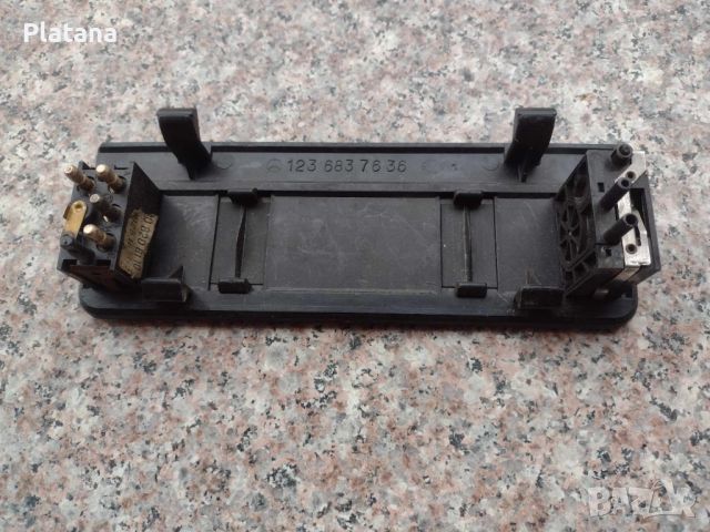 Mercedes W123 - панел с бутони централна конзола, снимка 2 - Части - 46024024