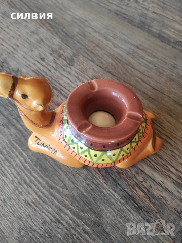 пепелник с форма на камила , снимка 2 - Декорация за дома - 39844984