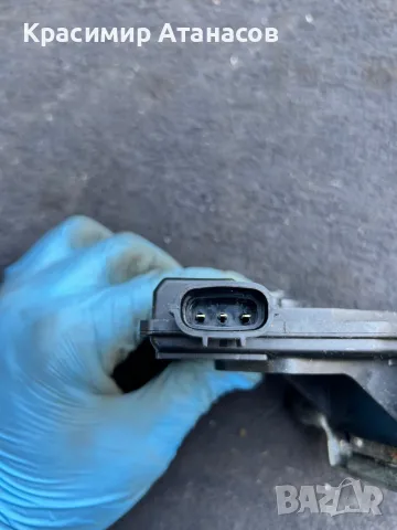 Брава заден капак за Тойота Аурис.2007-2012г, снимка 11 - Части - 43749585