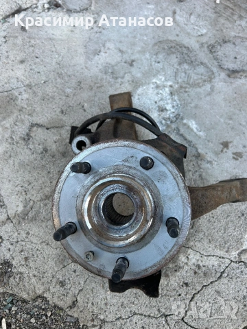 Шенкел главина преден ляв  за Шевролет каптива 2.0 CDTI. 150кс. 4X4.