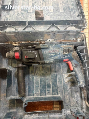 Перфоратор BOSCH  GBH 220, снимка 2 - Перфоратори - 53637099