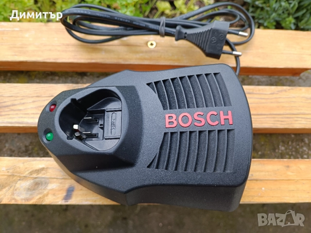 Bosch AL 1130 CV зарядно 10.8/12V, снимка 4 - Винтоверти - 49716923