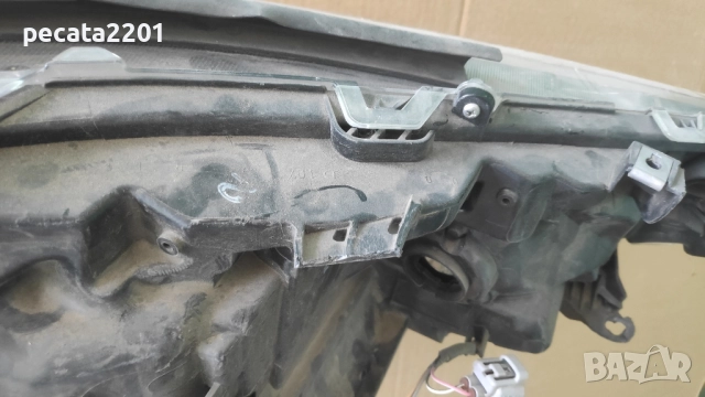 Продавам - оригинален ляв фар за Тойота Рав 4 2020 г. за части, снимка 4 - Части - 51763127