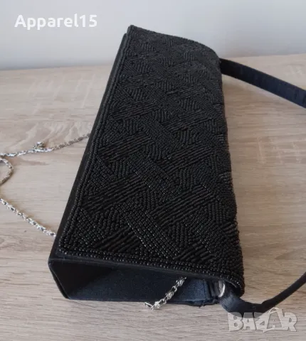 Нова черна сатенена чантичка с мъниста, снимка 5 - Чанти - 50203717