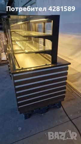 Немска луксозна сладкарска хладилна витрина за торти и сладкарски изделия, снимка 12 - Други машини и части - 53654355