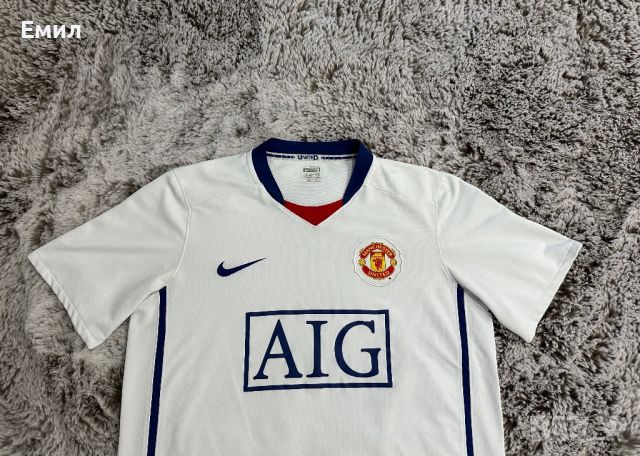 Оригинална тениска Nike x Manchester United от сезон 2008-2009, Размер М, снимка 2 - Тениски - 46408480