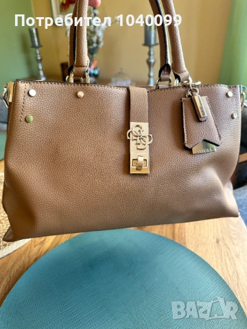 Дамска чанта GUESS, снимка 4 - Чанти - 54134208
