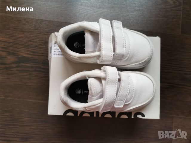 Маратонки adidas , снимка 2 - Детски маратонки - 45427597