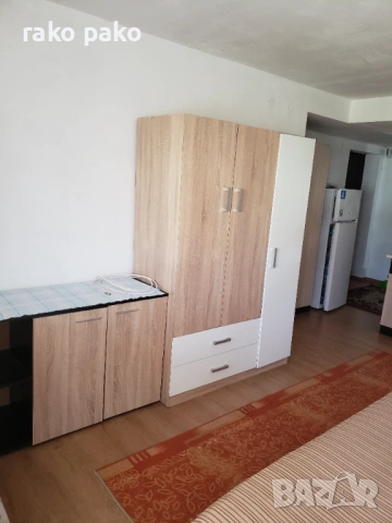 Давам напълно обзаведена таванска с климатик и гледка!, снимка 2 - Апартаменти - 53912878