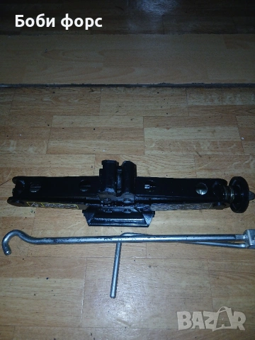 Нов крик Дачия Сандеро степуей 3 , снимка 6 - Аксесоари и консумативи - 54212778