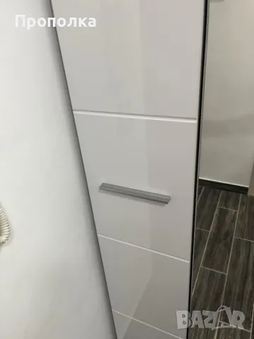 ДВУКРИЛЕН ГАРДЕРОБ С ОГЛЕДАЛО 60/35 Н192.5 смБЯЛ ГЛАНЦ