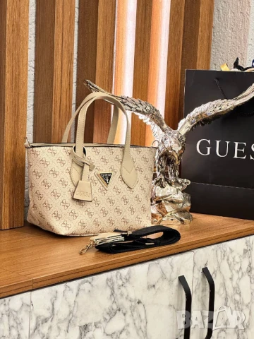 чанти guess, снимка 10 - Чанти - 50760972