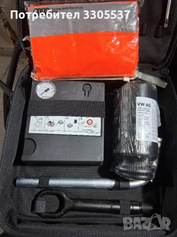 За Ауди R8 Комплект компресор с пяна ключ теглич за дърпане и др, снимка 2 - Аксесоари и консумативи - 53638332